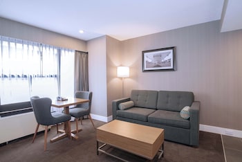 Standard Suite, 1 King Bed with Sofa bed, Kitchenette