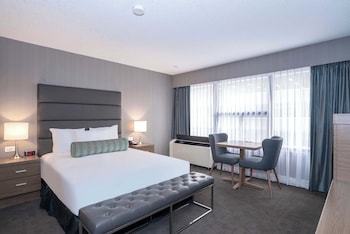Standard Room, 1 Queen Bed