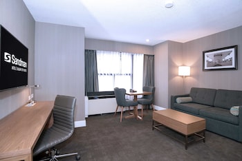 Standard Suite, 1 King Bed with Sofa bed, Kitchenette