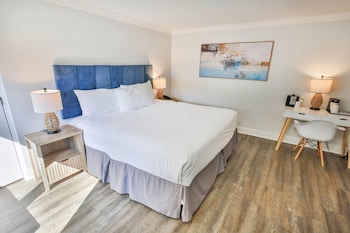 Room, 1 King Bed (First Floor)
