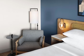 Room, 1 Queen Bed, Non Smoking, City View