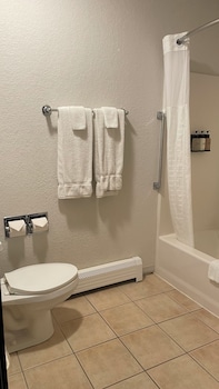 Triple Room, Multiple Beds, Non Smoking, Refrigerator
