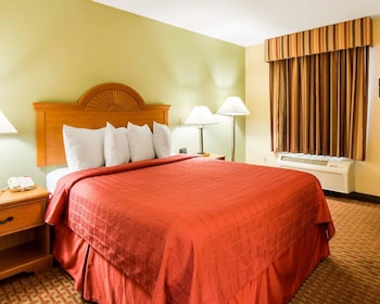 Standard Room, 1 Queen Bed, Non Smoking