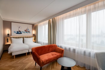 Superior Room (Riverside)