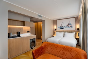 Superior Room (Riverside)