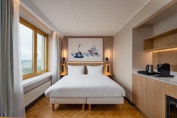 Superior Room (Riverside)