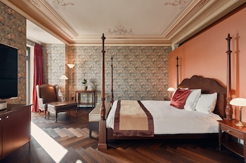 Double Room Deluxe, Zurichsee/ Alps View, Balcony, Spa Access (12 years+)