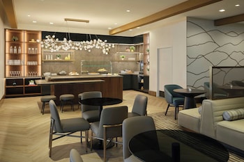 Club Room, 1 King Bed