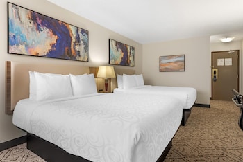 Standard Room, 2 Queen Beds, Non Smoking, Refrigerator & Microwave (Walk-in Shower)
