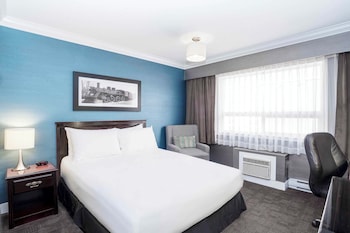 Standard Room, 1 Queen Bed