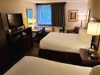 Room, 2 Queen Beds, Accessible, Non Smoking
