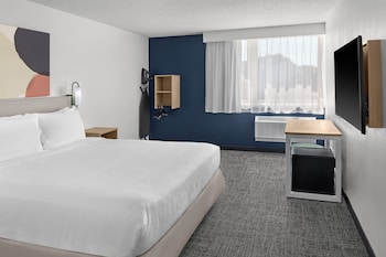 Room, 1 King Bed, Accessible (Hearing)