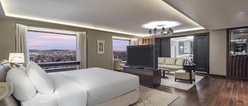 Presidential Suite, 1 Double Bed, Kitchenette