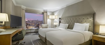 Twin Guest Room