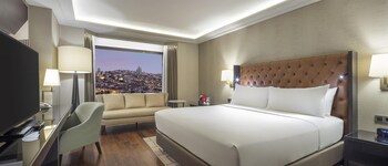 Executive Room, 1 King Bed (Deluxe)