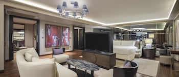Presidential Suite, 1 Double Bed, Kitchenette