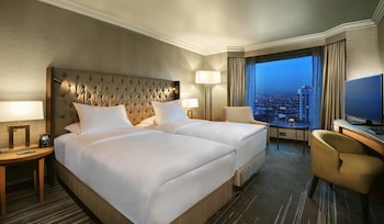 Deluxe Room, 2 Twin Beds, City View