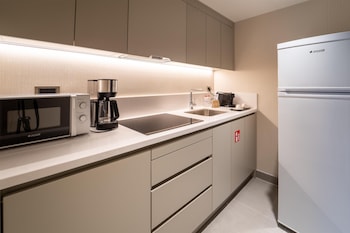 Suite, 1 Double Bed, Kitchenette