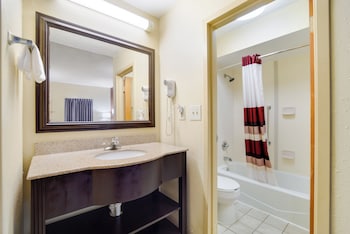 Superior Room, 1 King Bed, Smoking