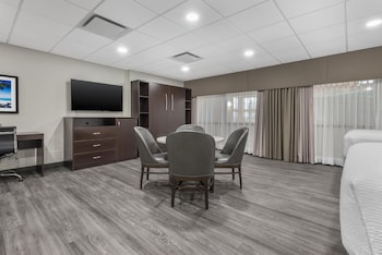 Standard Room, 2 Queen Beds, Refrigerator, Pool View (Walk-in Shower;Larger Room)