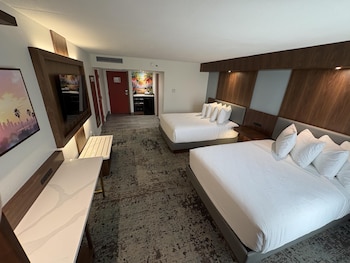 Standard Room, 2 Queen Beds, Accessible, Non Smoking (Walk-in Shower)