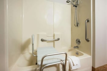 Room, 1 King Bed, Accessible, Non Smoking (Mobility Accessible)
