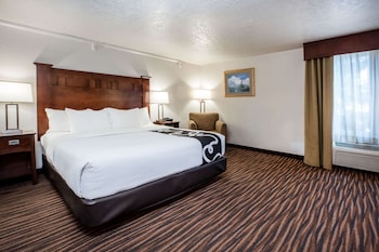 Suite, 1 King Bed, Non Smoking