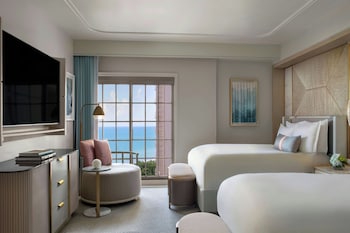 Room, 2 Queen Beds, Coastal View