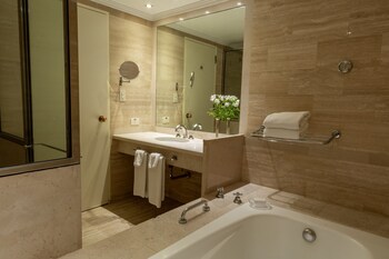 Junior Suite, 1 King Bed