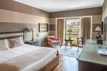 Premium Room, 1 King Bed, City View