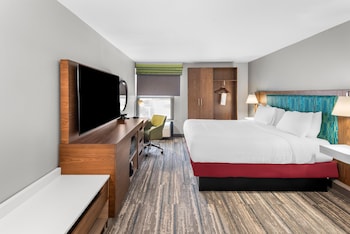 Room, 1 King Bed, Microwave