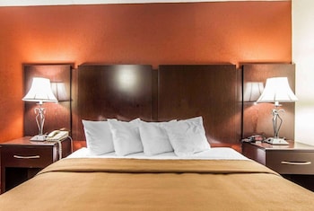 Suite, 1 King Bed, Non Smoking