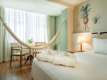 Premium Room, 1 King Bed, Sea View (Executive)