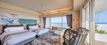 Premium Room, 2 Twin Beds, Corner (Ocean Wing)