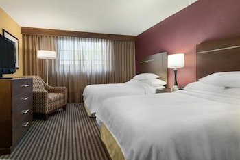 Suite, Multiple Beds, Microwave, Corner