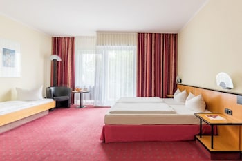 Standard Triple Room, Balcony