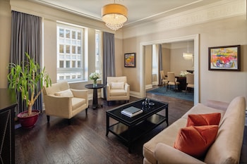 Wild Rose Suite, 1 Bedroom, City or Courtyard View