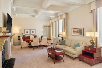 Wild Rose Suite, 1 Bedroom, City or Courtyard View