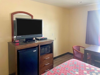 Standard Room, 1 Queen Bed, Non Smoking
