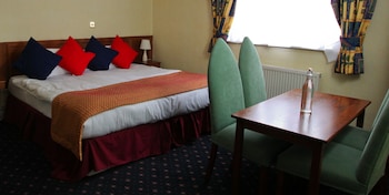 Deluxe Double Room, Ensuite ( Sofa bed in the room)