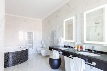 Suite, Terrace