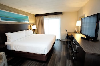 Standard Room, 1 King Bed, City View