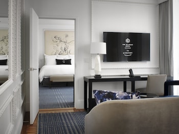 Suite, 2 Bedrooms, City View