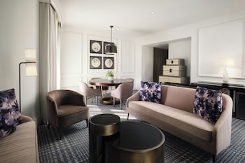 Suite, 2 Bedrooms, City View
