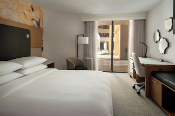 Room, 1 King Bed, Patio