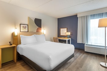 Room, 1 Queen Bed, Accessible (Hearing)