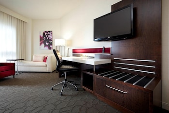 Club Room, 1 King Bed