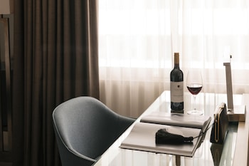 King Guestroom