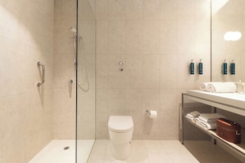 King Guestroom