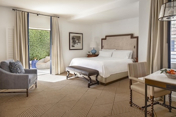 Suite, Multiple Beds, Pool View